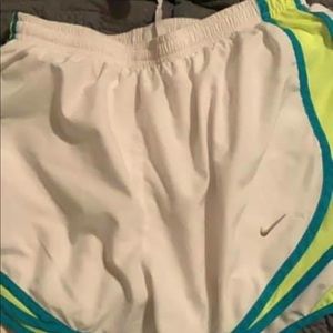 Nike shorts size medium